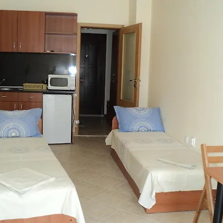 Privat bolig Meni And Guest